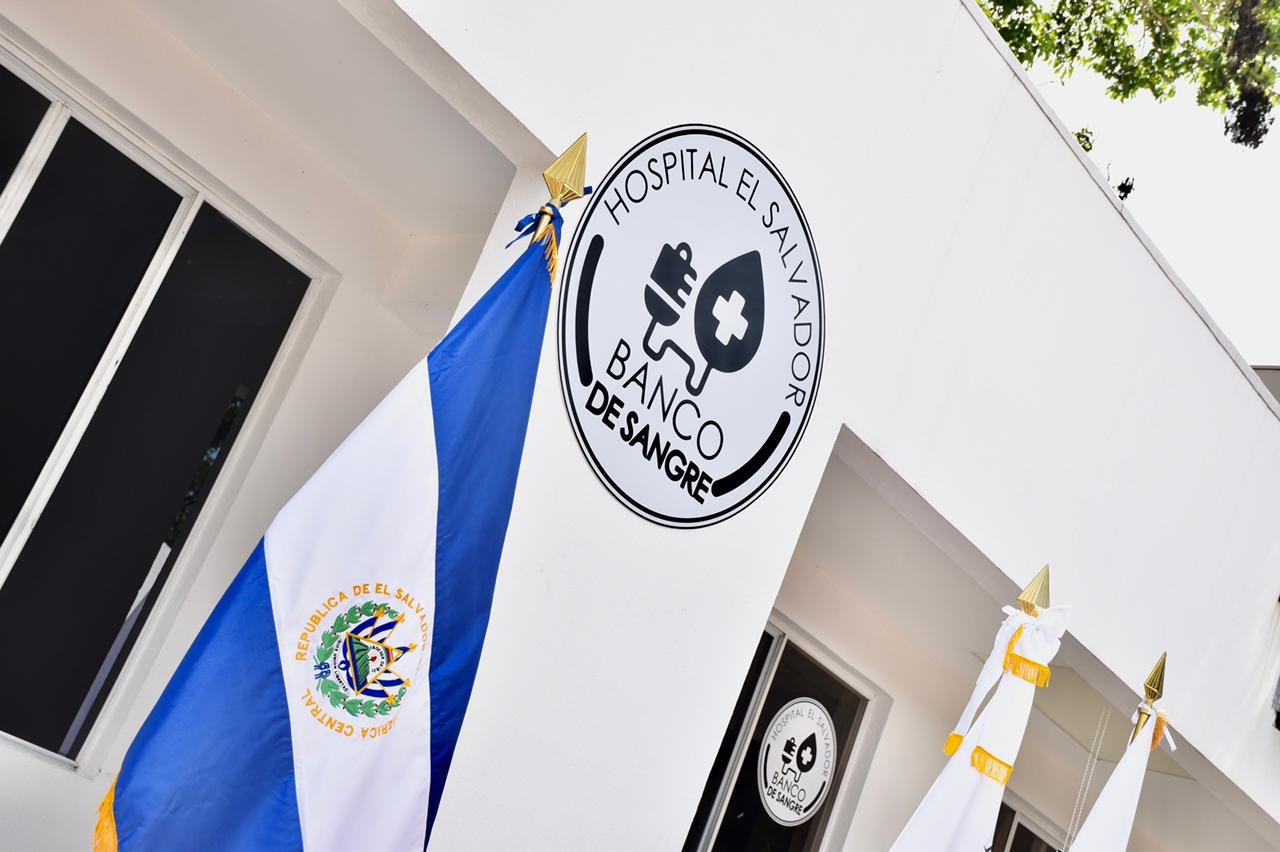Inauguran nueva área para realización de pruebas de sangre con la técnica NAT en el Hospital El Salvador inauguran-nueva-area-para-realizacion-de-pruebas-de-sangre-con-la-tecnica-nat-en-el-hospital-el-salvador